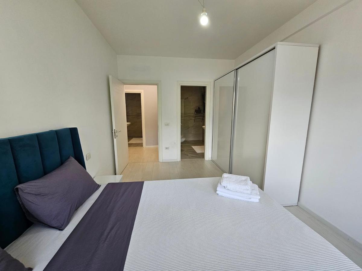 Tower Bridge Apartment Tiranë Luaran gambar